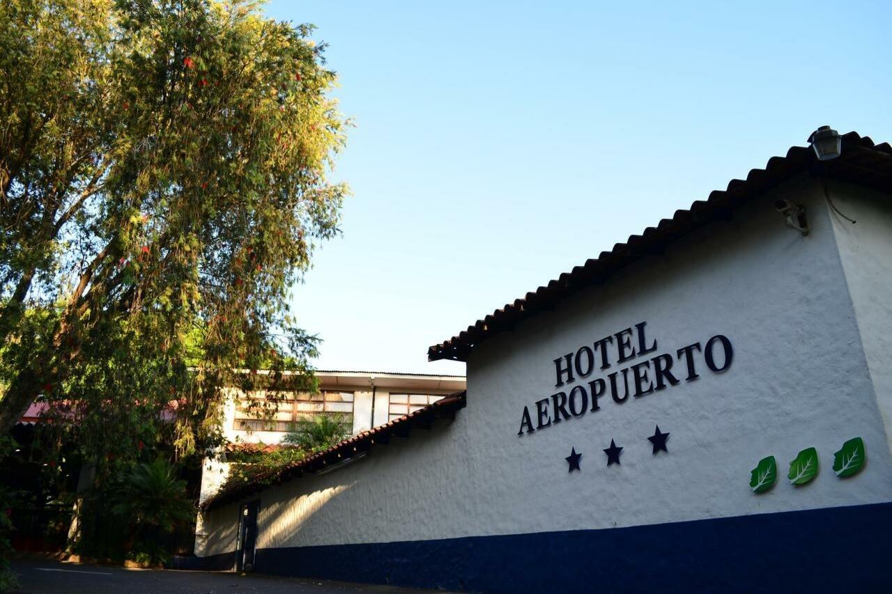 Hotel Aeropuerto Alajuela Exteriér fotografie